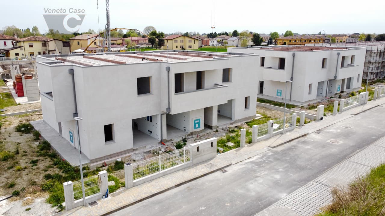 Legnaro – Nuove Porzioni Centrali Di Trifamiliare 2